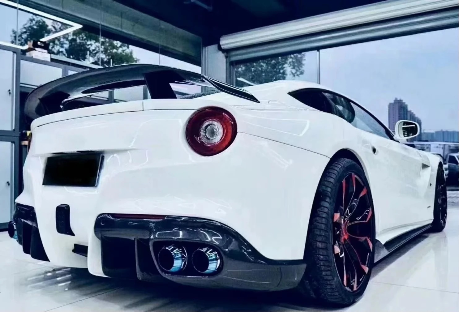 Spoiler Rear Wing Novite Wing High Quality Fast Delivery Wet Carbon Fiber Body Kits for  F12